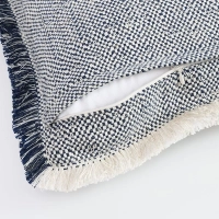 Poduszka dekoracyjna 45x45 granatowa – PERU | Davis Home