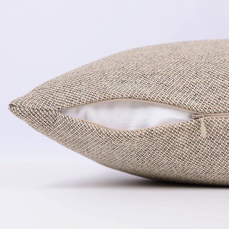 Poduszka dekoracyjna 30x50 brązowa – BASIC | Davis Home