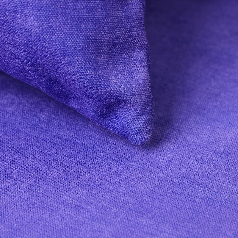 Poduszka dekoracyjna 60x60 jasno niebieska - kolekcja Ettore | DAVIS HOME