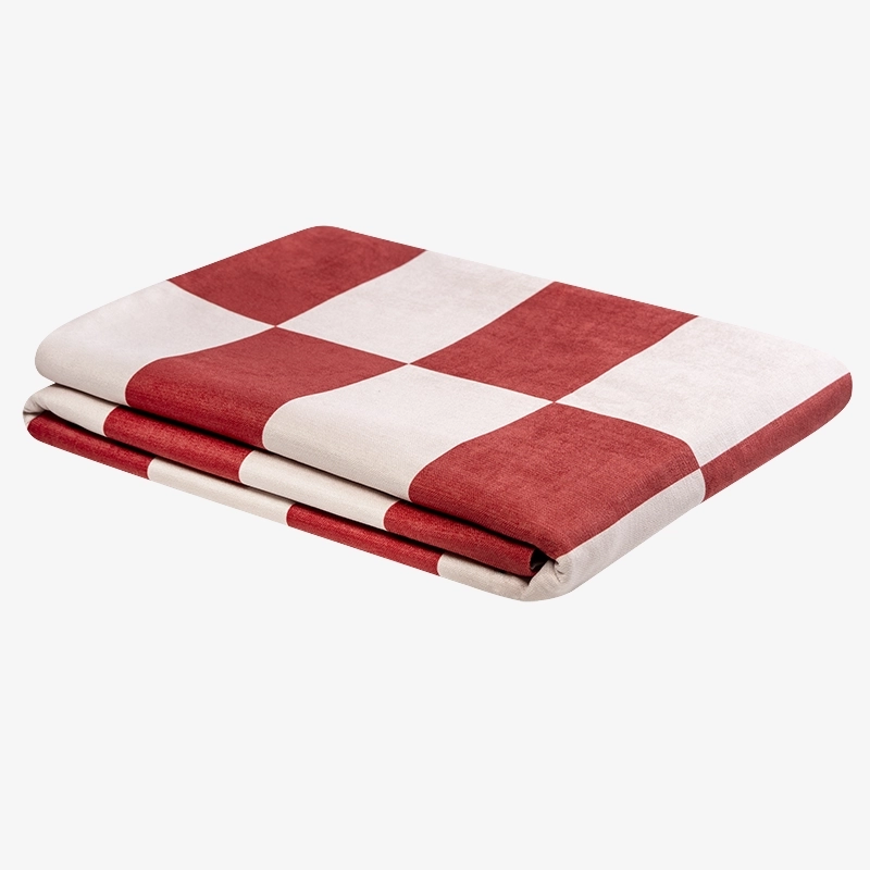 Narzuta czerwono-różowa ETTORE 200x200 – nowoczesna narzuta na łóżko