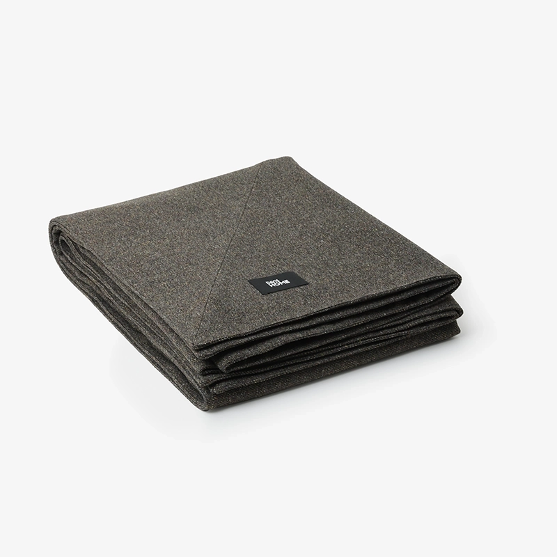 Koc do jogi i medytacji CALMA brązowy – ziemia, stabilność, zakorzenienie