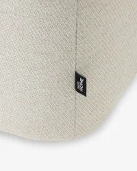 Pufa CALMA jasno beżowa – subtelność, harmonia, elegancja