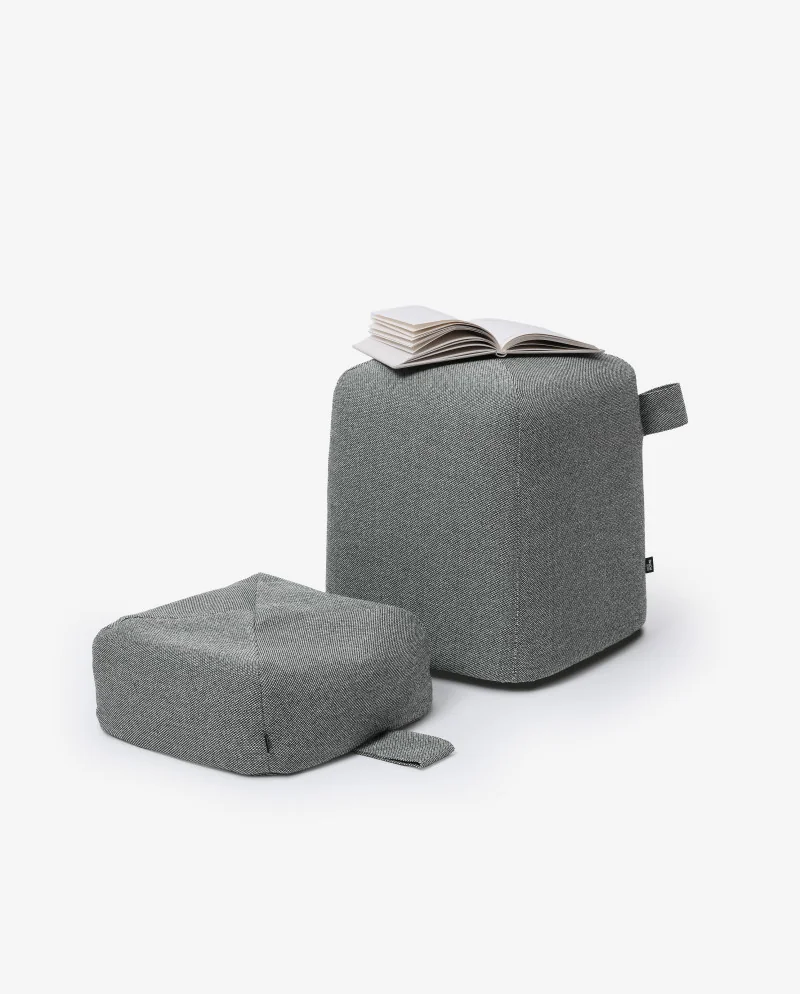 Pufa CALMA czarno-biała – kontrast, równowaga, elegancja