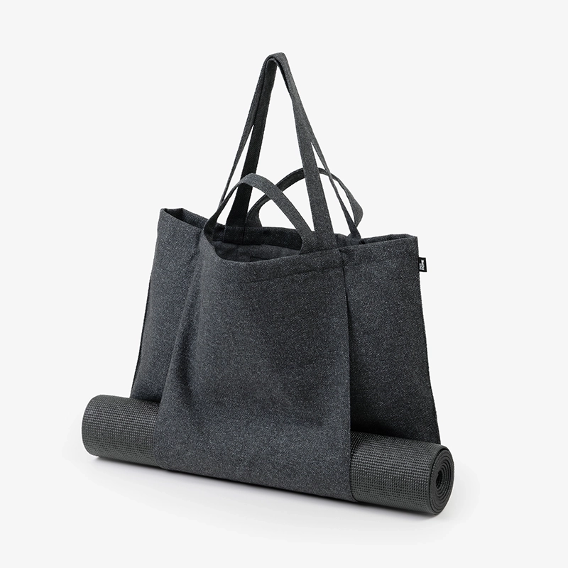 Pokrowiec na matę do jogi CALMA jasno beżowy – minimalizm, wygoda, harmonia