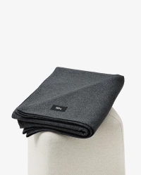 Koc do jogi i medytacji CALMA ciemno szary – stabilność, siła, równowaga