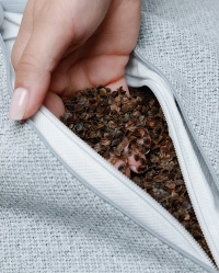 Wałek do jogi i medytacji CALMA szary – równowaga, ergonomia, łuska gryczana